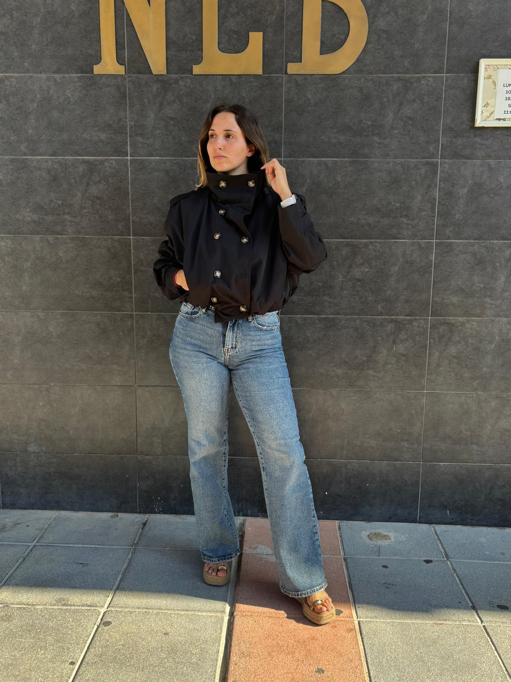 BOMBER GABARDINA FRUNCIDA CORTA ABOTONADA