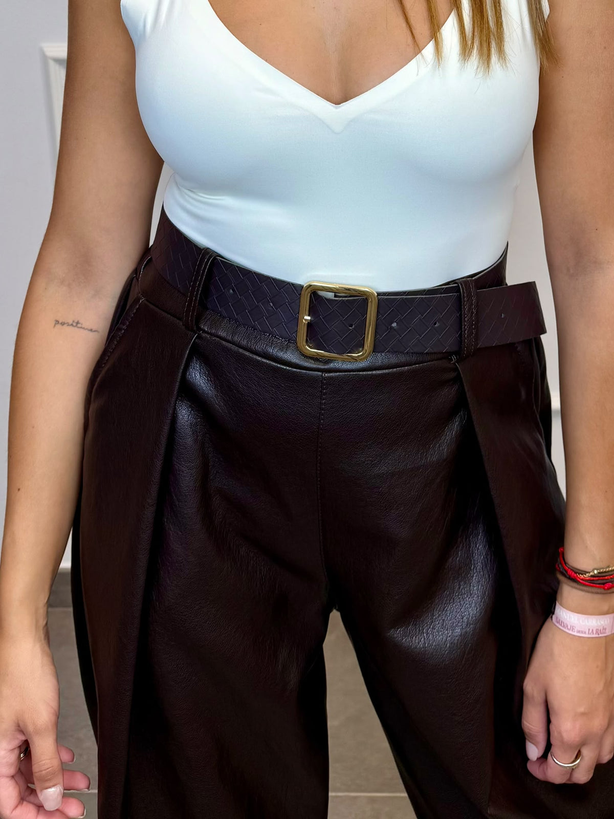 PANTALON MIDI POLIPIEL CON CINTURÓN