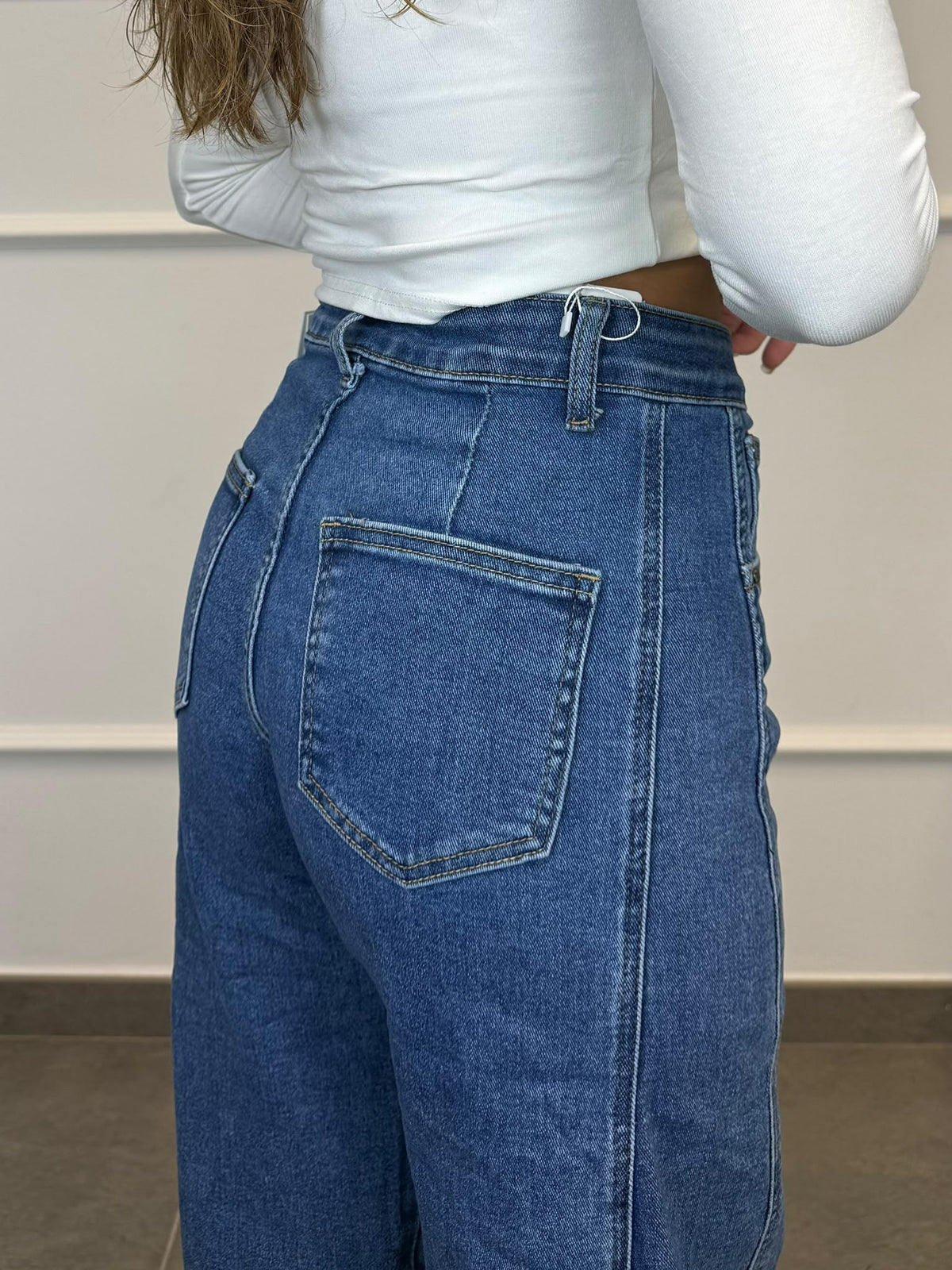 PANTALÓN BALLOOM COSTURAS MARCADAS